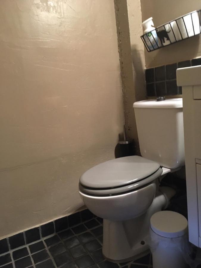 En Bord De Seine Bed & Breakfast Vetheuil Bagian luar foto
