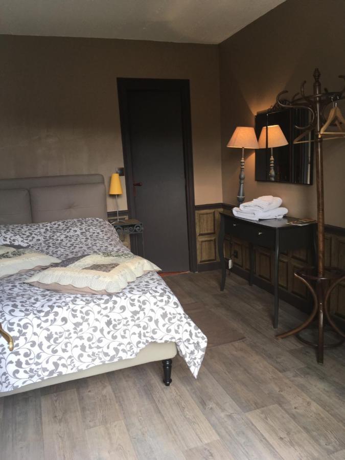 En Bord De Seine Bed & Breakfast Vetheuil Bagian luar foto