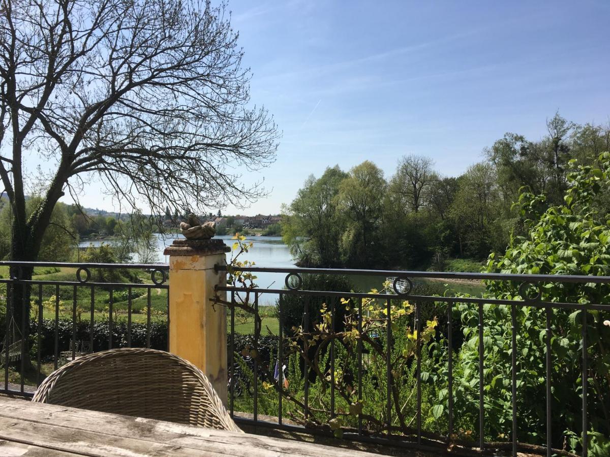 En Bord De Seine Bed & Breakfast Vetheuil Bagian luar foto