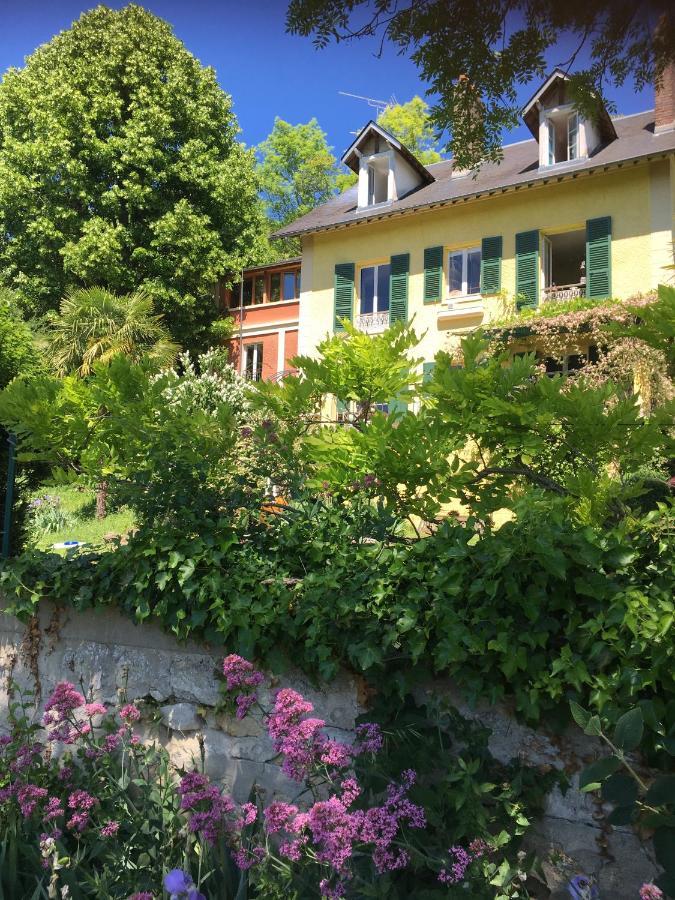 En Bord De Seine Bed & Breakfast Vetheuil Bagian luar foto