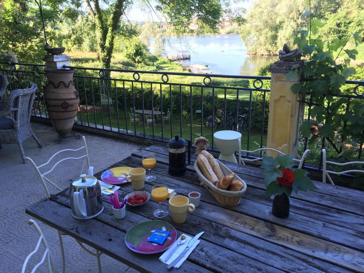 En Bord De Seine Bed & Breakfast Vetheuil Bagian luar foto