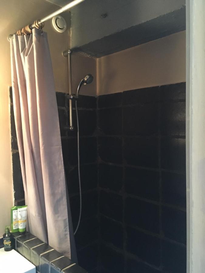 En Bord De Seine Bed & Breakfast Vetheuil Bagian luar foto